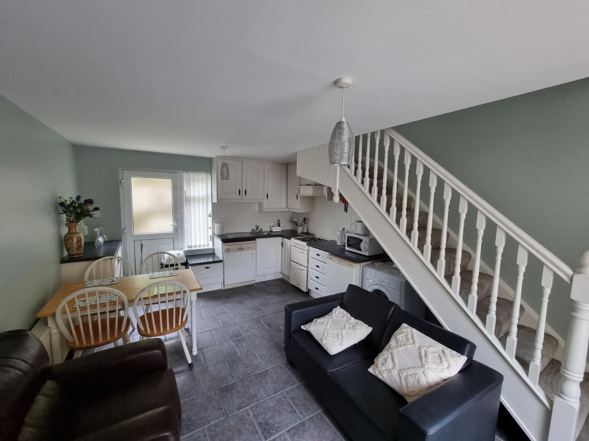 B&B Buncrana - Beachside Apartment - Bed and Breakfast Buncrana