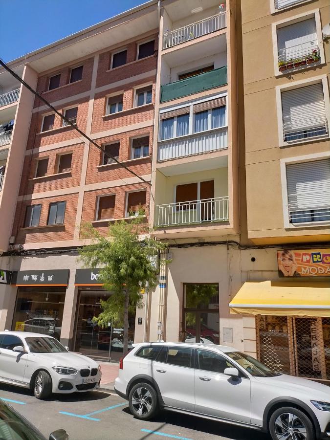 Piso recién reformado con balcón - B&B
