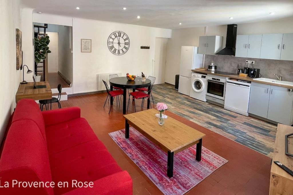 B&B Aix-en-Provence - Spacieux appartement T4 / 70 m2 8 personnes - Bed and Breakfast Aix-en-Provence