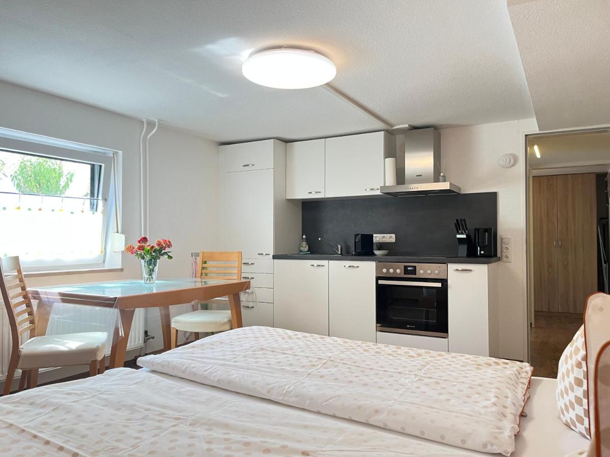 Appartement Am Straßland - B&B