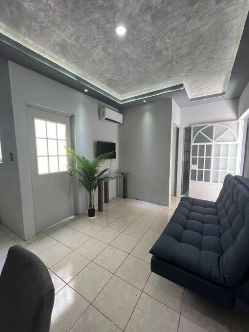 Departamento por plaza terraza oblatos - B&B