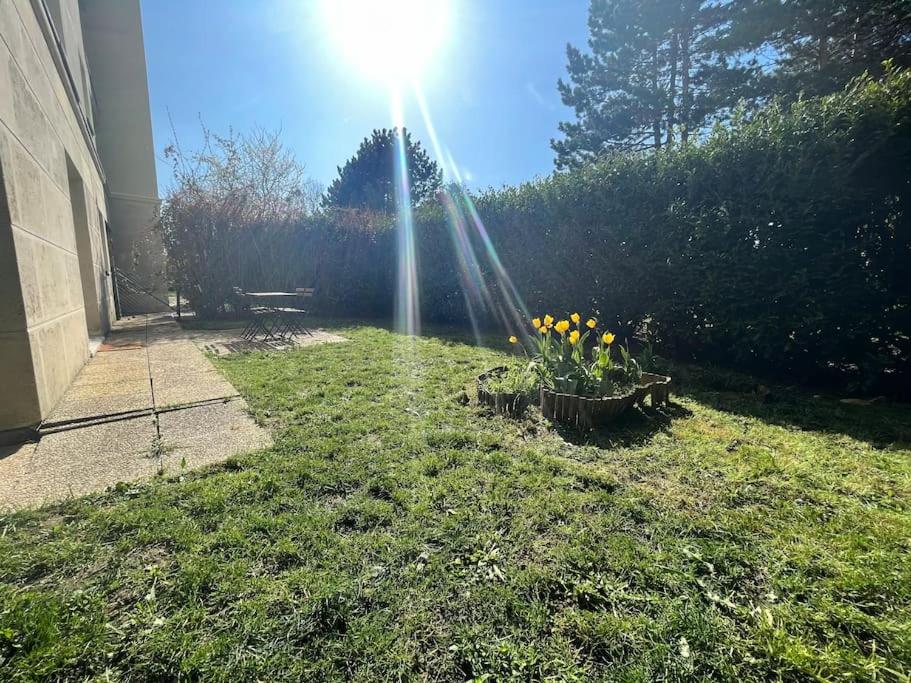 Hana Home 4 personnes jardin privatif business&family - Chambres d'hôtes Montigny-le-Bretonneux