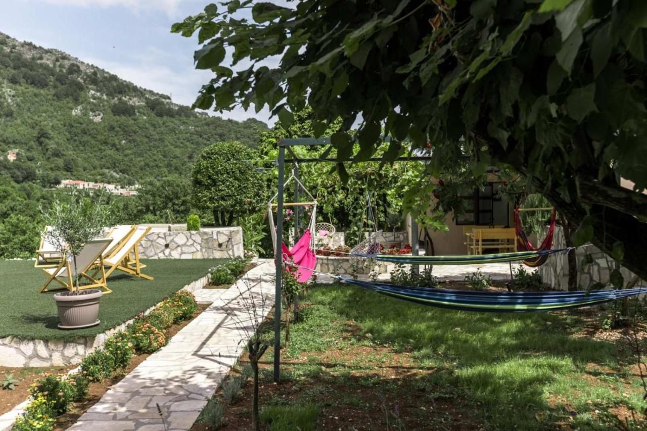 Aria - B&B Cettigne