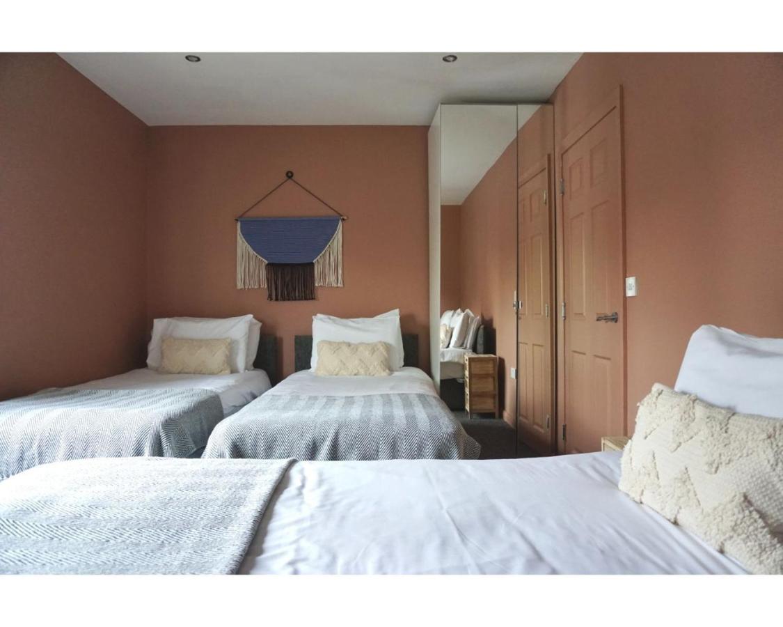 Central Belfast Apartments The Village House - Ferienwohnung Belfast