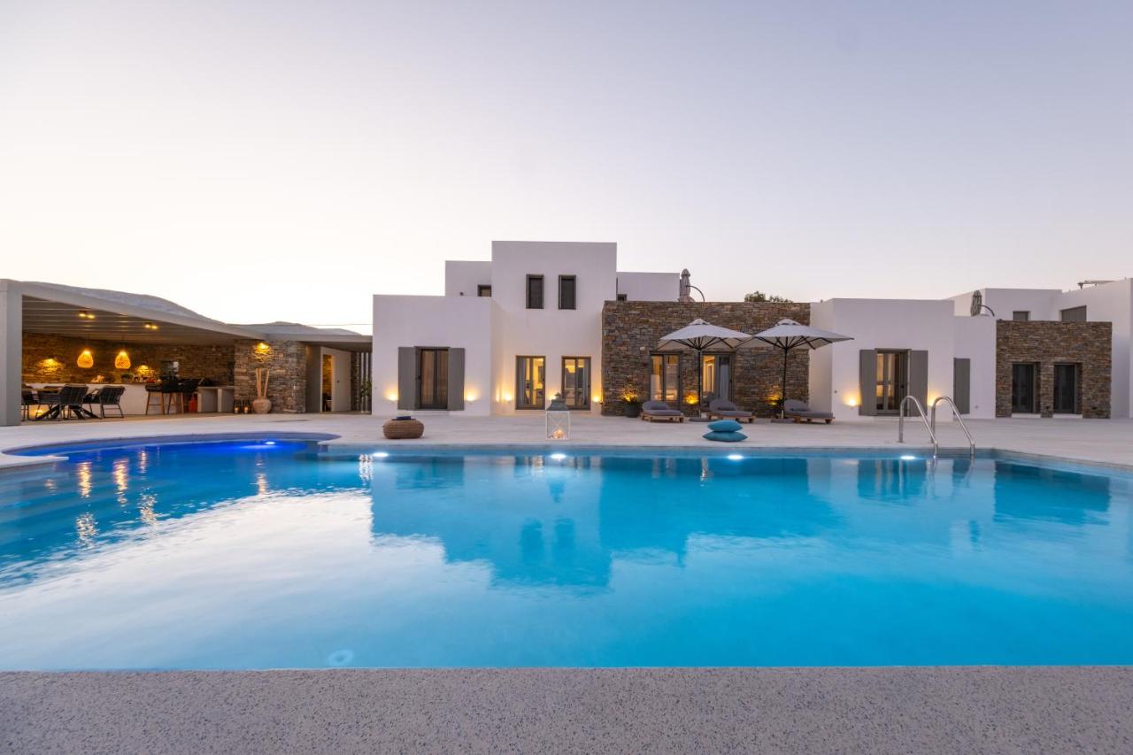 Golden Bay luxury villas and suites - Chambres d’hôtes Chrissi Akti