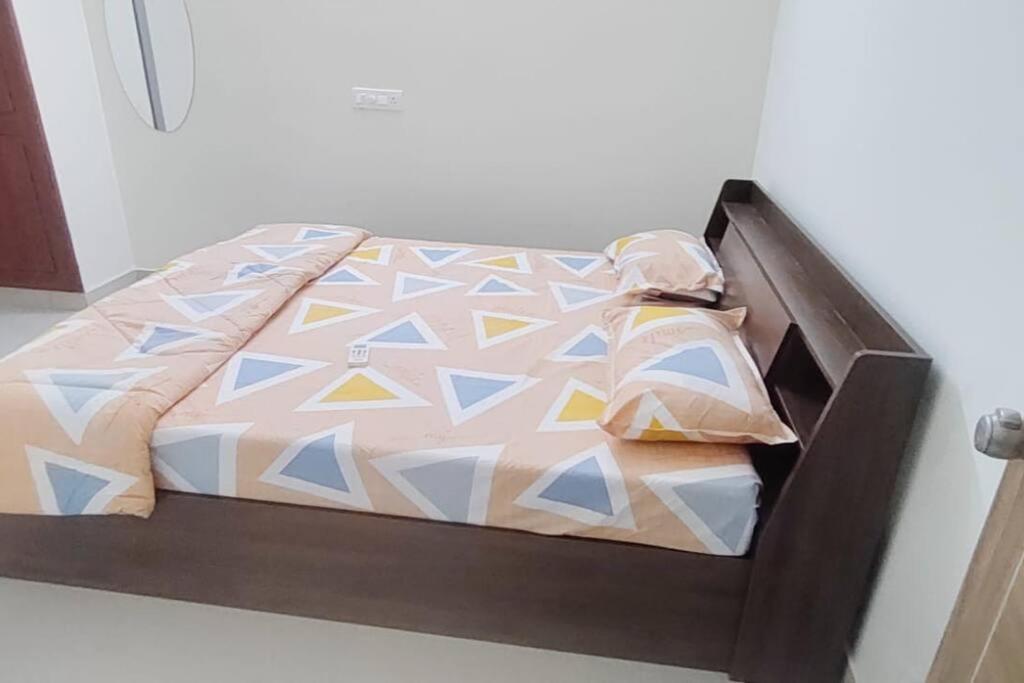 Servostay Hafeezpet - 2 Bhk Fully Furnished Flat at Ground Floor - B&B Hyderabad