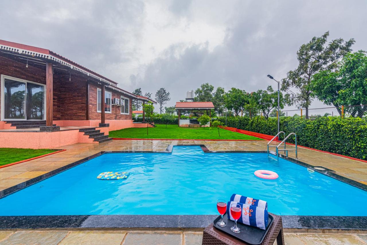 B&B Nashik - SaffronStays Willowbrook Cedar, Nashik - Bed and Breakfast Nashik