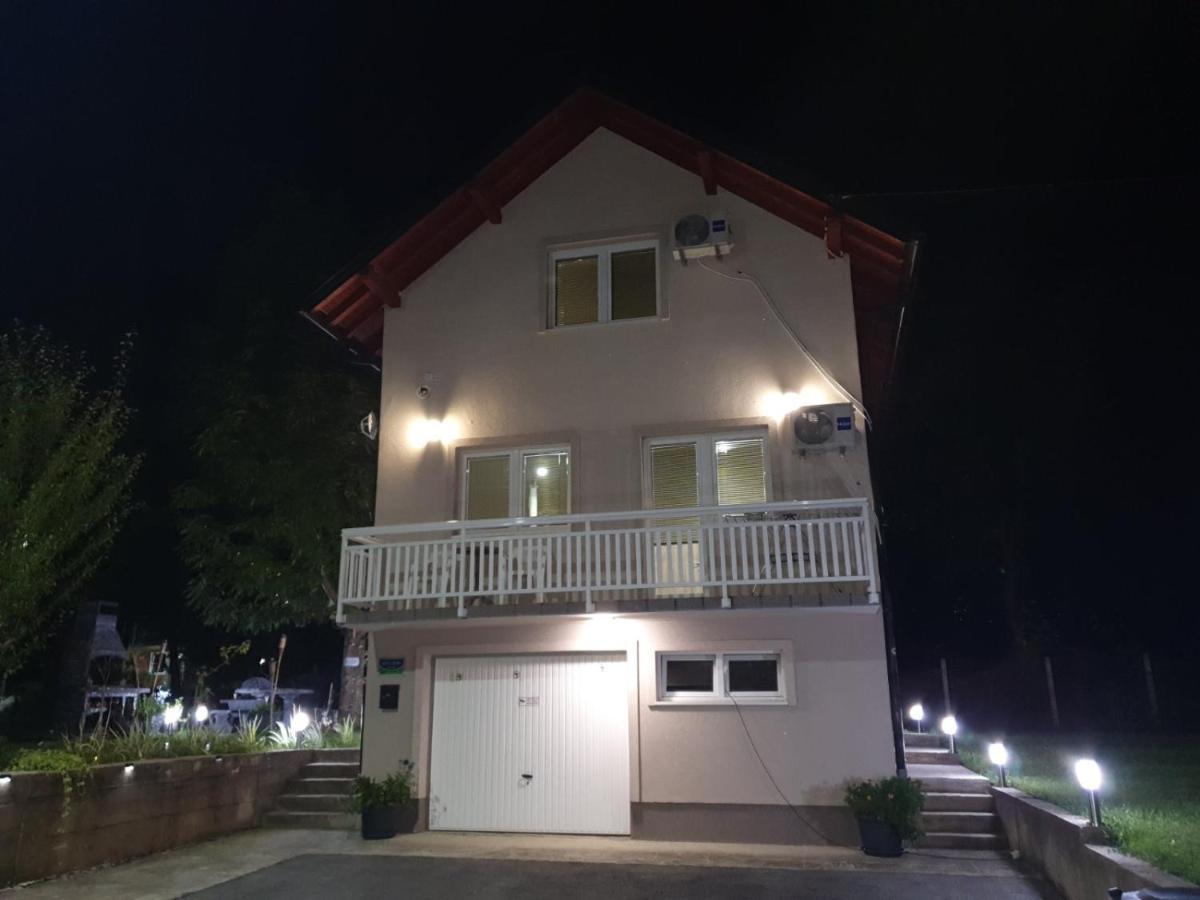 House Apartment Azra - Chambres d'hôtes Sarajevo