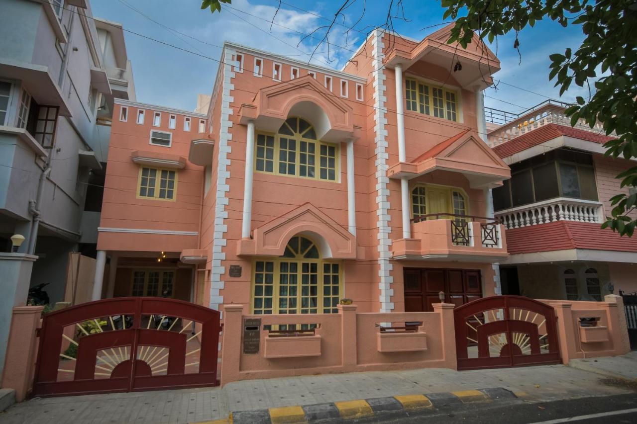 B&B Bangalore - HomeSlice Nazaara, HomeStay in BTM - Bed and Breakfast Bangalore