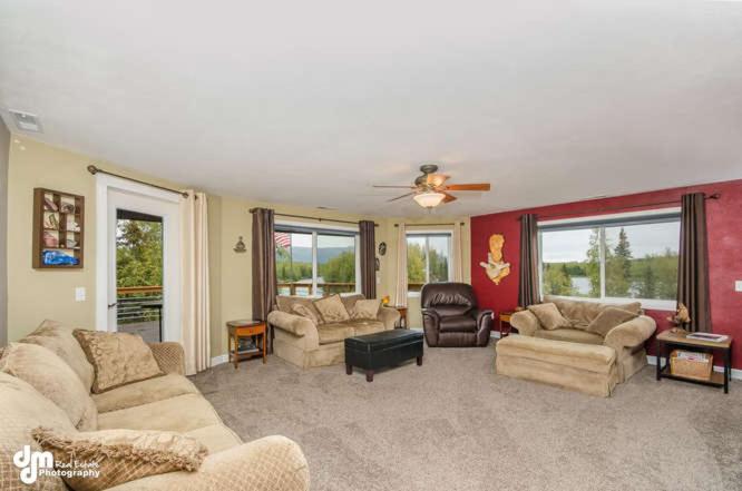 B&B Wasilla - Lakefront Perfect for Families/Corporate Rentals - Bed and Breakfast Wasilla