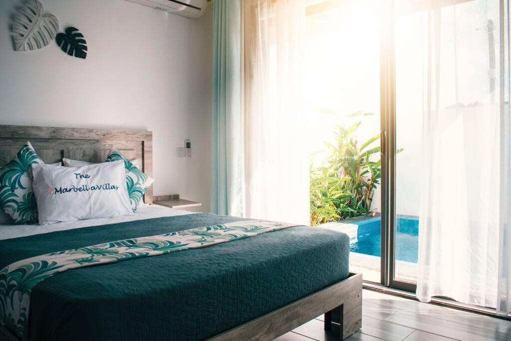 Villa Marbella 1 - 3 BR - Private Pool - B&B