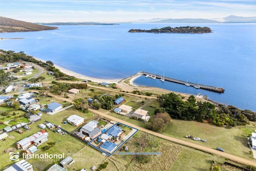 Island Escapes - Bed and Breakfast