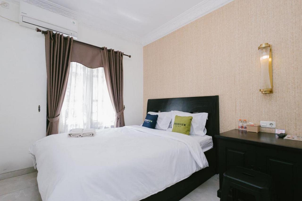 B&B Dau - Urbanview Hotel Sultan Palace Malang by RedDoorz - Bed and Breakfast Dau