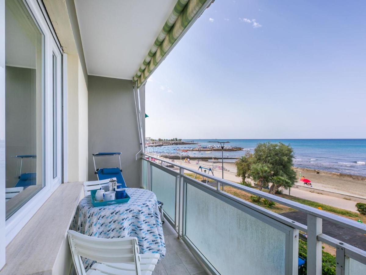 B&B Rosignano Solvay-Castiglioncello - Apartment Massimo Beach House by Interhome - Bed and Breakfast Rosignano Solvay-Castiglioncello
