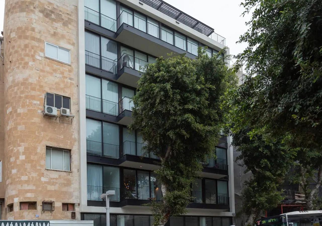 Tel-Aviv center, near the beach, terrace, 2 people - B&B