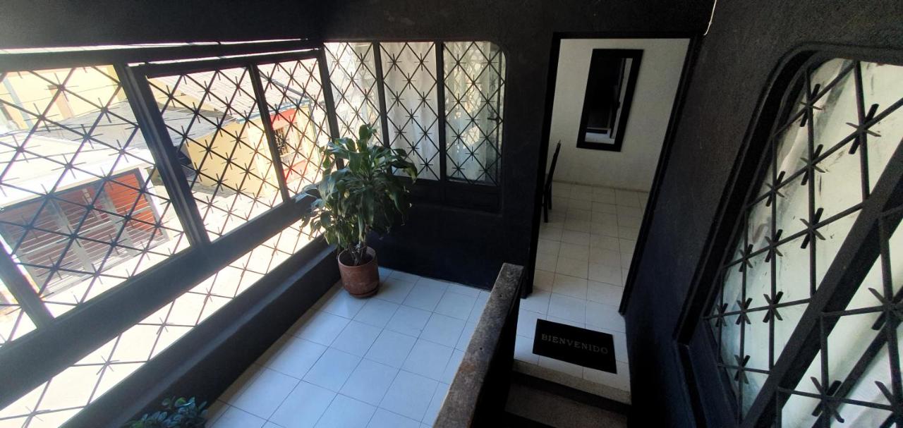 Black House - B&B
