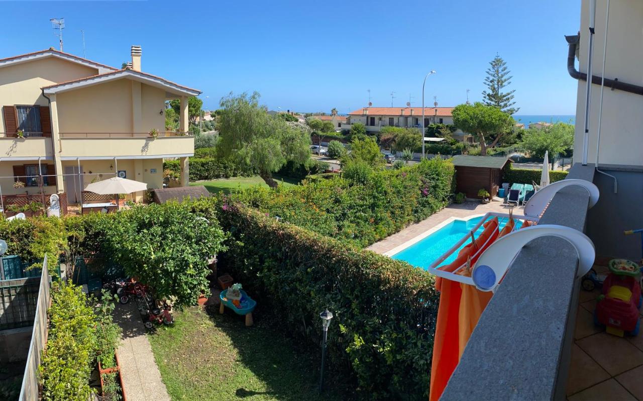 Villetta relax fast wi-fi 9 Min porto Civitavecchia - B&B Santa Marinella
