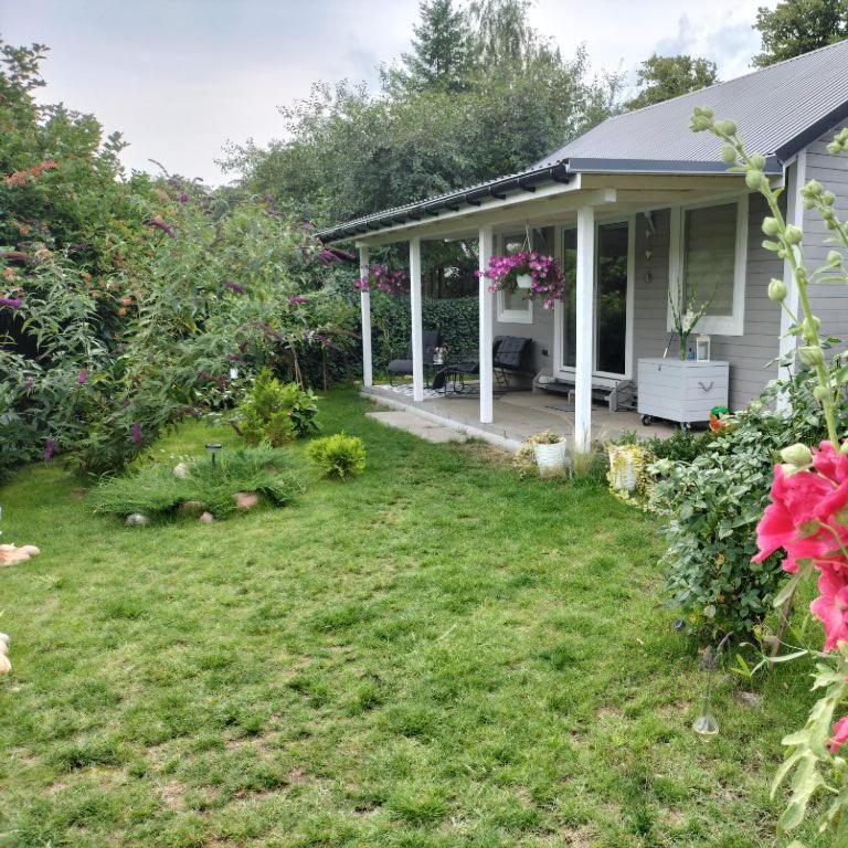 Domek nad jeziorem, a morze w gratisie - B&B Wisełka