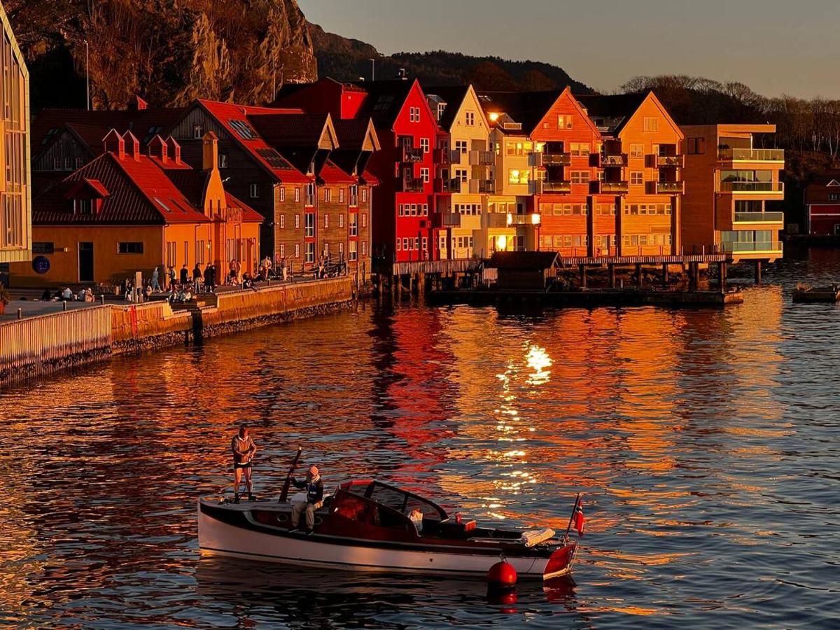 B&B Bergen - Central Seafront Apartments with Parking and Self Check-In! - Bed and Breakfast Bergen
