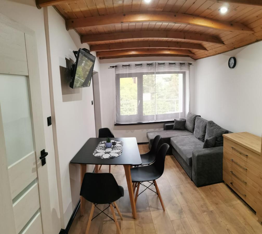 Estudio con sofá cama