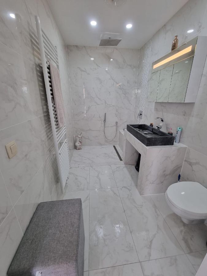 Appartement Spacieux 3 chambres Grand Jardin Centre Vilvoorde Bruxelles BrusselsAirport Expo NATO Anvers Wifi Free Parking - Ferienwohnung Vilvoorde
