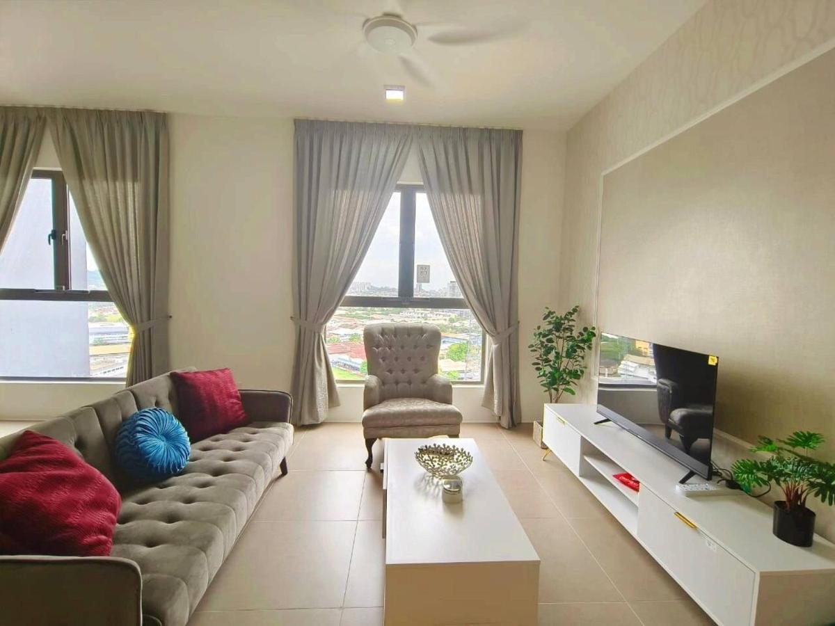 B&B Kuala Lumpur - Cozy Relax Kepong Home Nice View MRT E19 R - Bed and Breakfast Kuala Lumpur