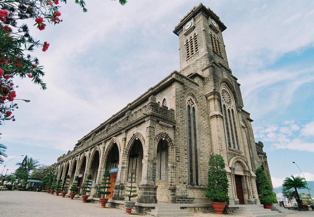 Khách sạn Nice Swan