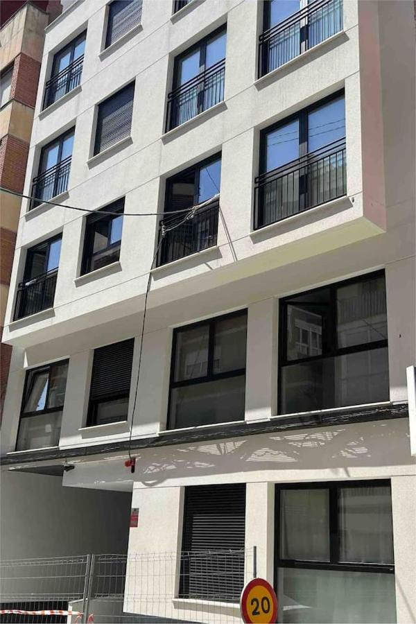 Apartamentos Bretón 17 Suite Familiar - B&B