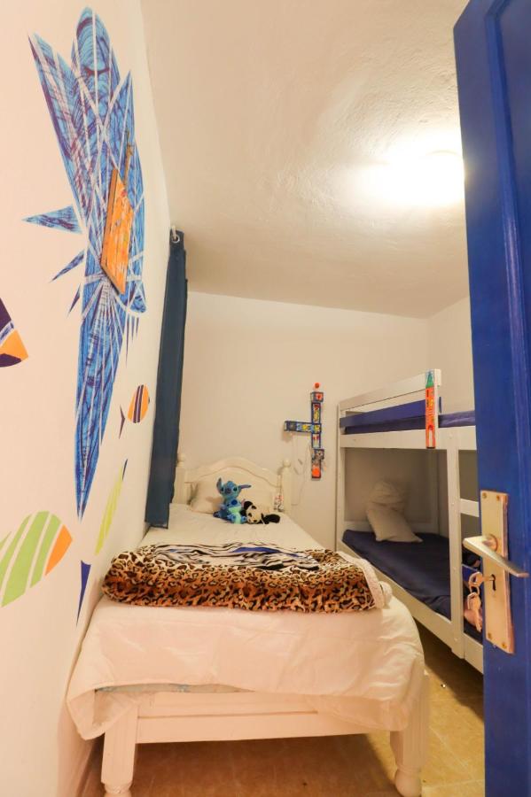 Single Bed in Mixed Dormitory Room