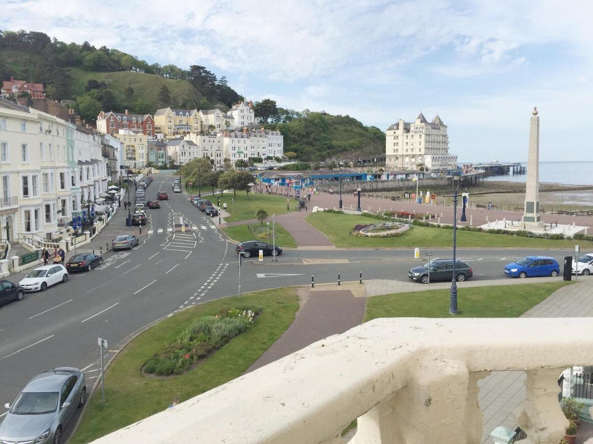 Beachside Guest House - B&B Llandudno