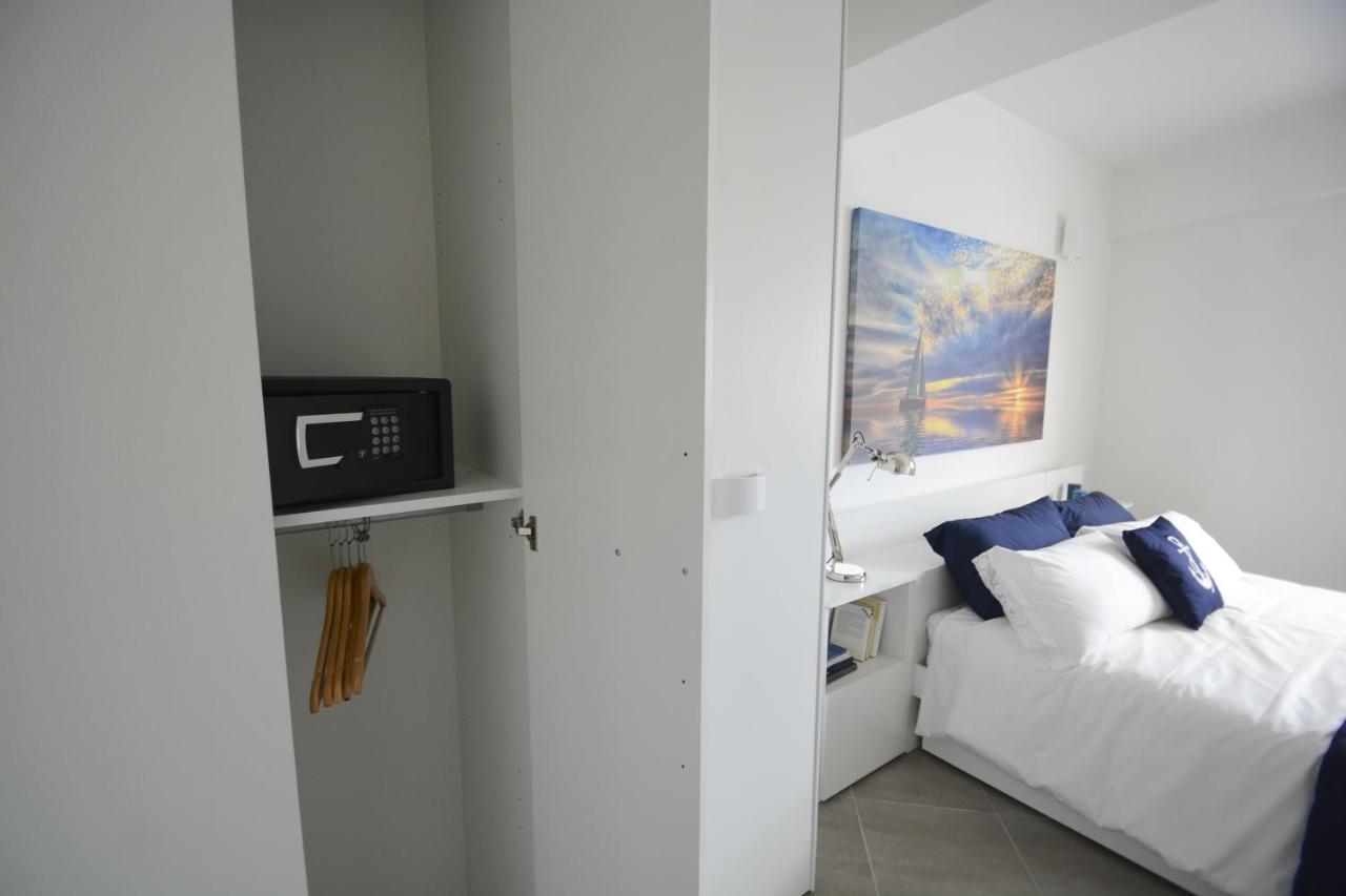 One-Bedroom Apartment with Terrace
