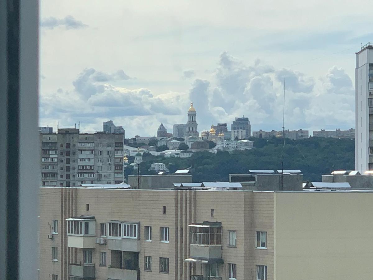 One bedroom on Rusanovka - Ferienwohnung Kyjiw