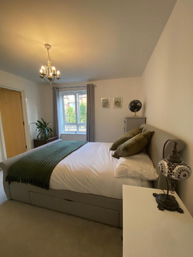 B&B Raynes Park - The Wimbledon Apartment - Bed and Breakfast Raynes Park