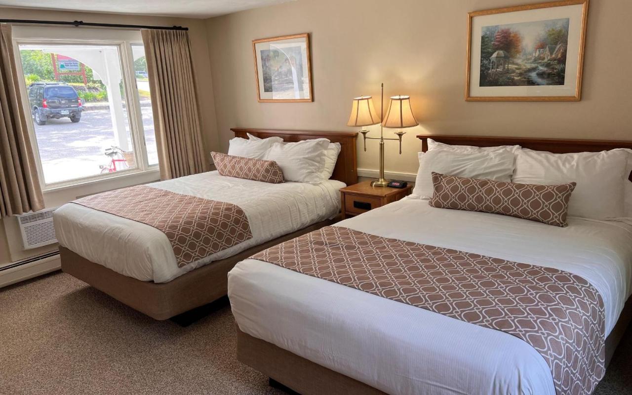 Queen Room with Two Queen Beds
