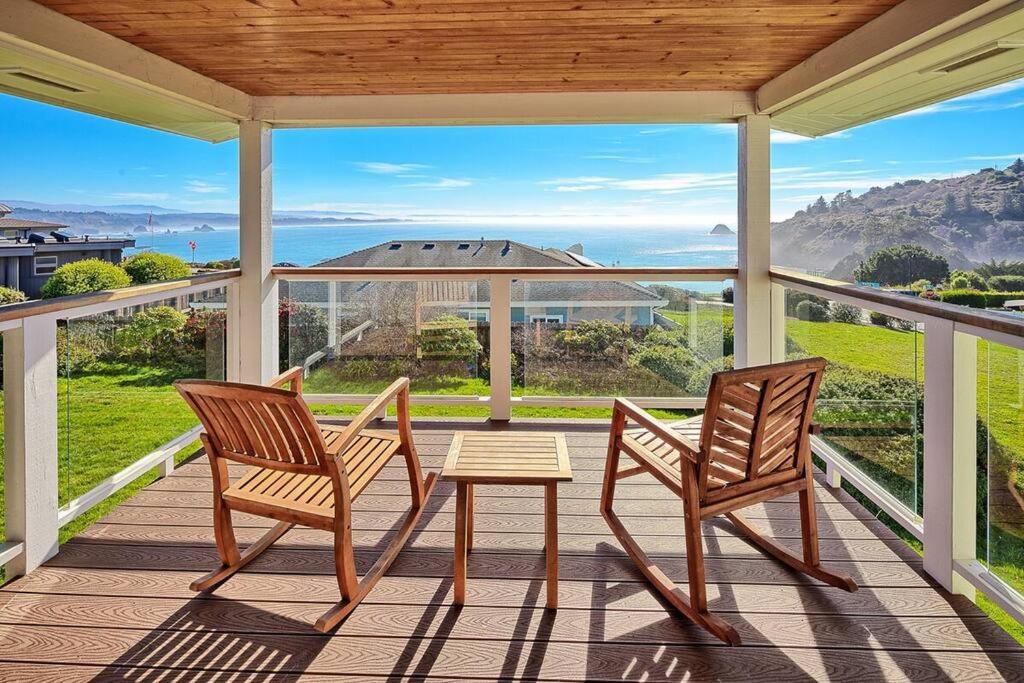 Ocean View Village Condo with Trails to Beaches - B&B