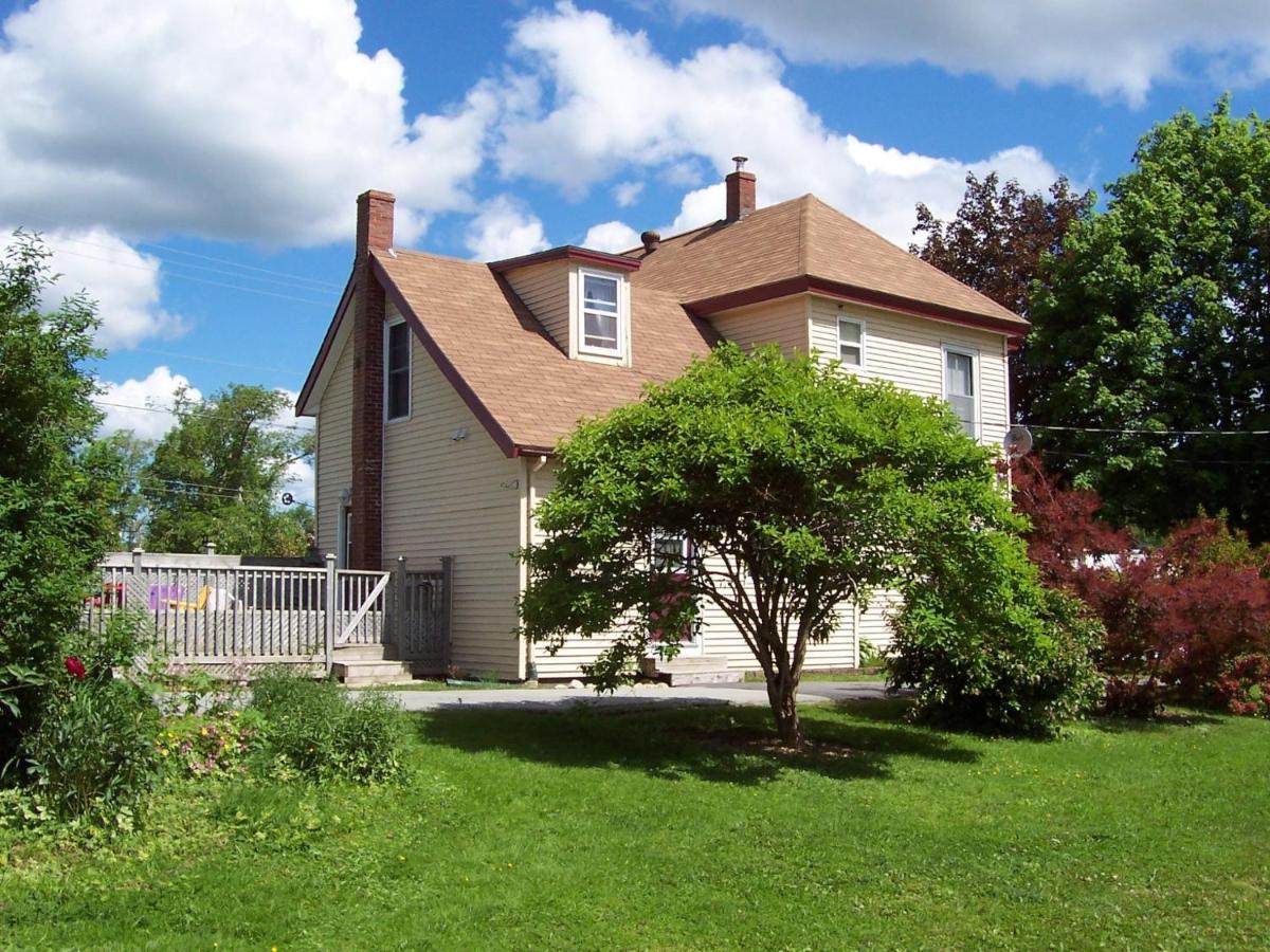 B&B Art of Germany - B&B Caledonia