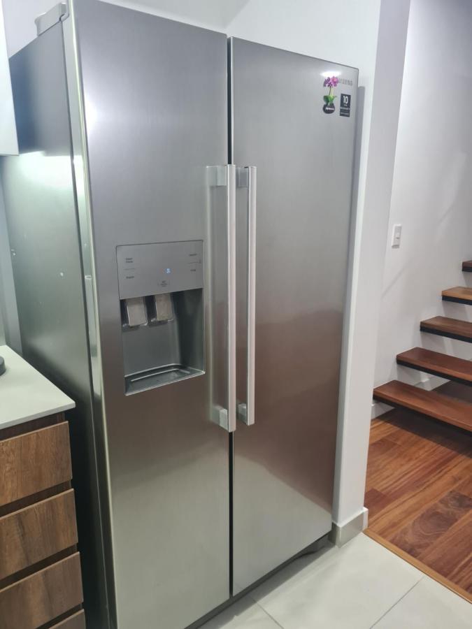 Miraflores habitación separada con privacidad dentro de departamento compartido - B&B Lima