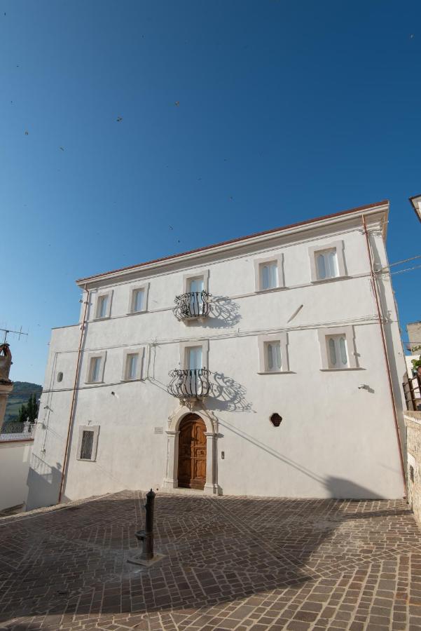 Palazzo Tilli - Chambres d’hôtes Casoli