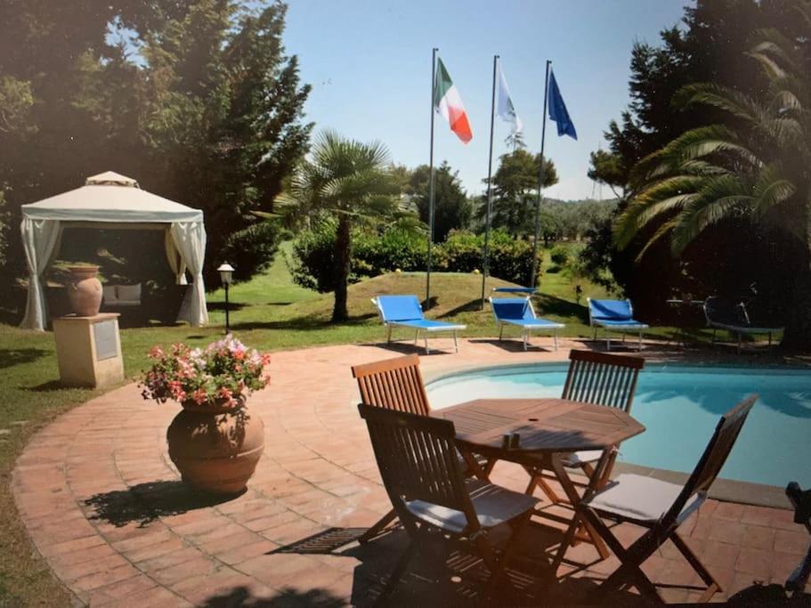 B&B Tarquinia - Villa at Tuscany border, swimming pool, golfcourse - Bed and Breakfast Tarquinia