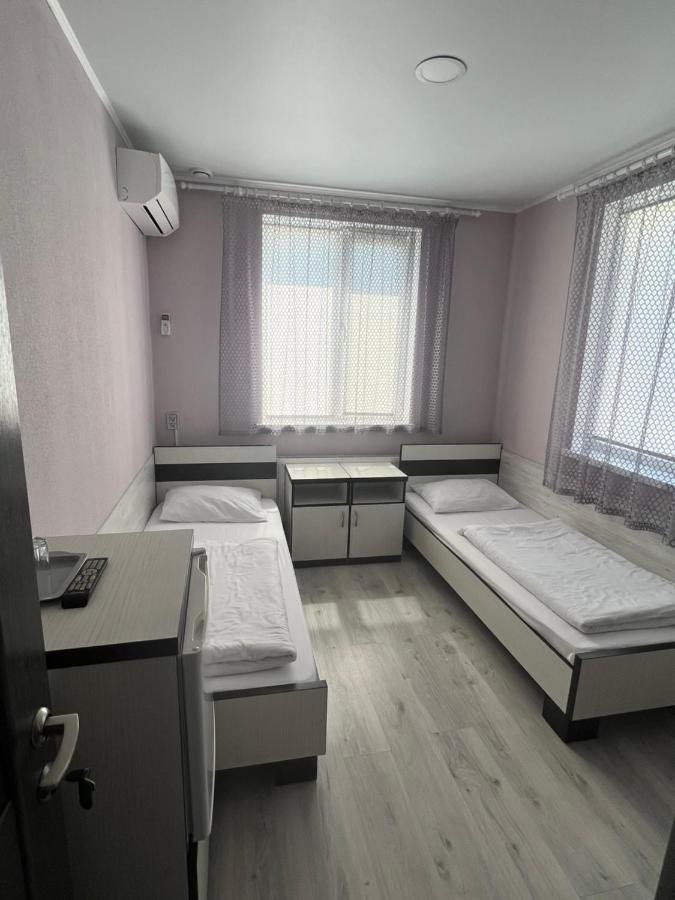 Twin Room with Shower