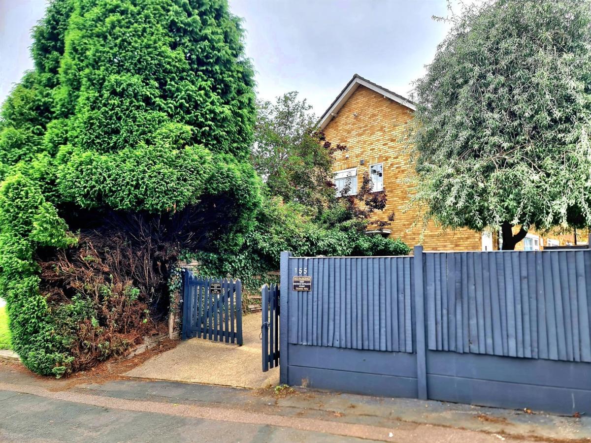 Potter's Escape-walking distance from The Studios! - B&B