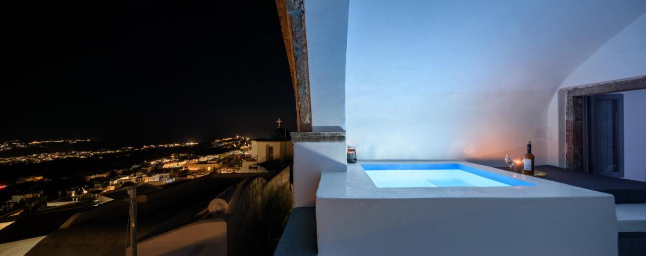 Pyrgos Cave Suites - Chambres d’hôtes