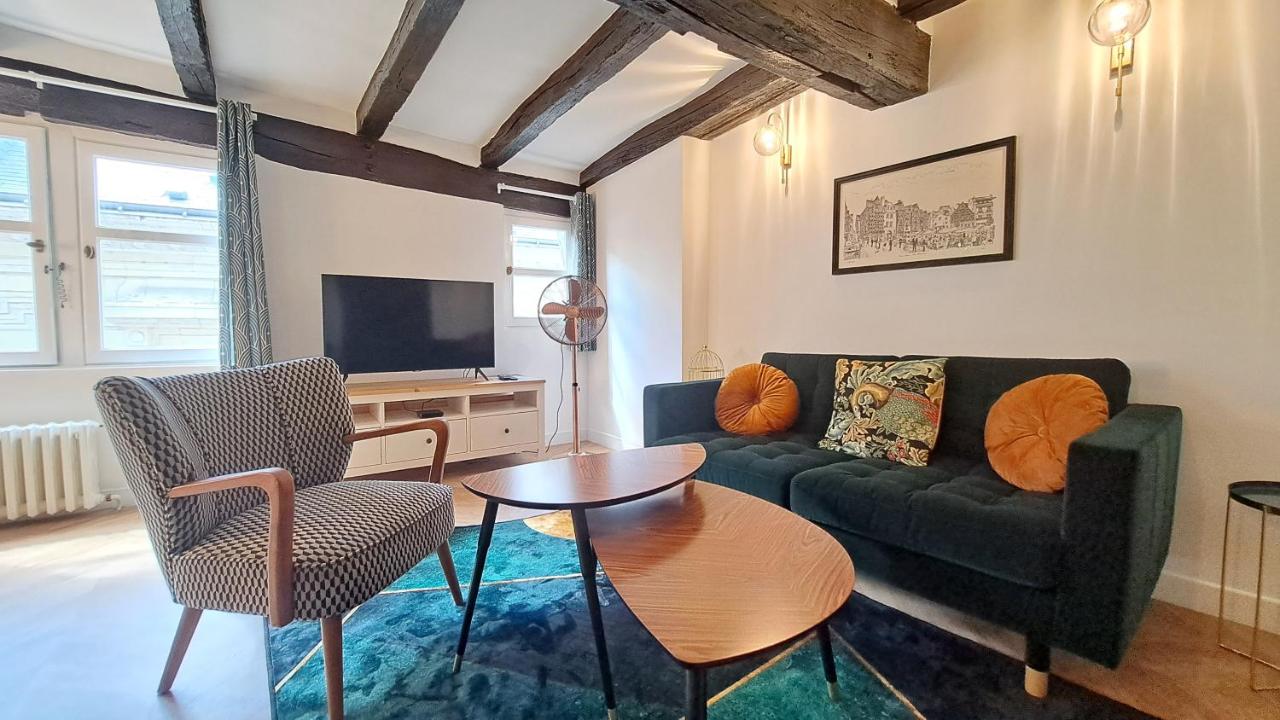 Appartement tout confort Vieux Tours avec parking privé 4p - B&B Tours