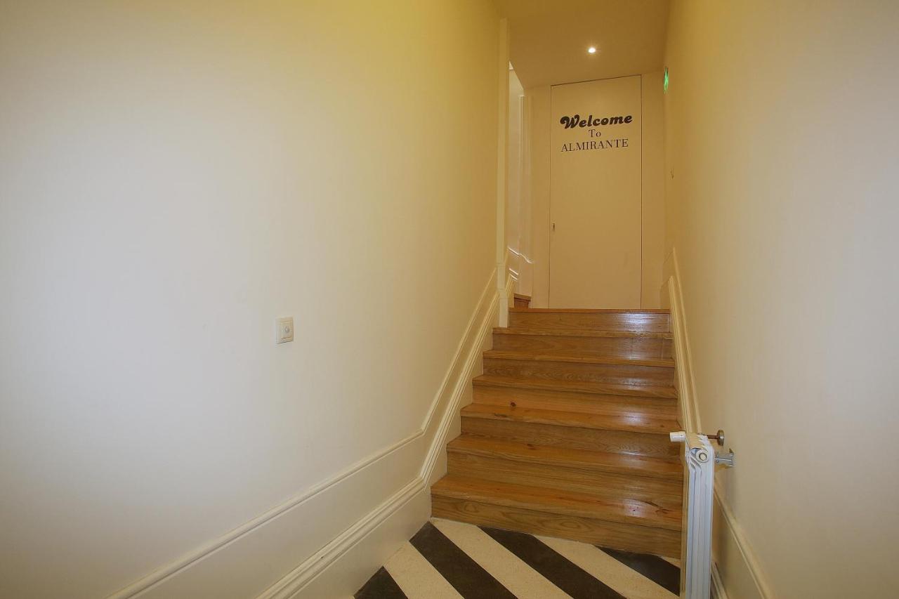 Nº 91 - Almirante Guest House - B&B Porto