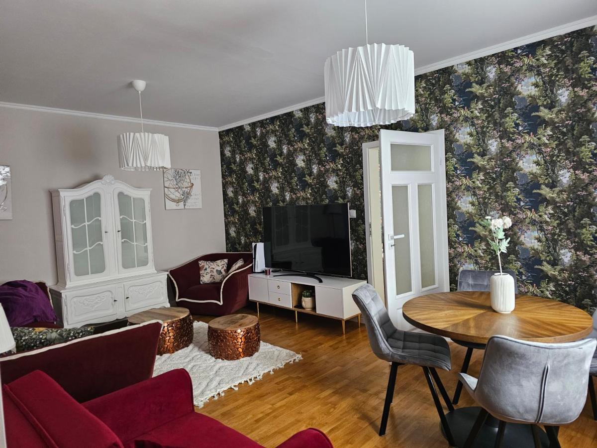 Apartament Wojciecha 9B 1 - Gdynia Śródmieście 70m2 Parter - B&B Gdynia
