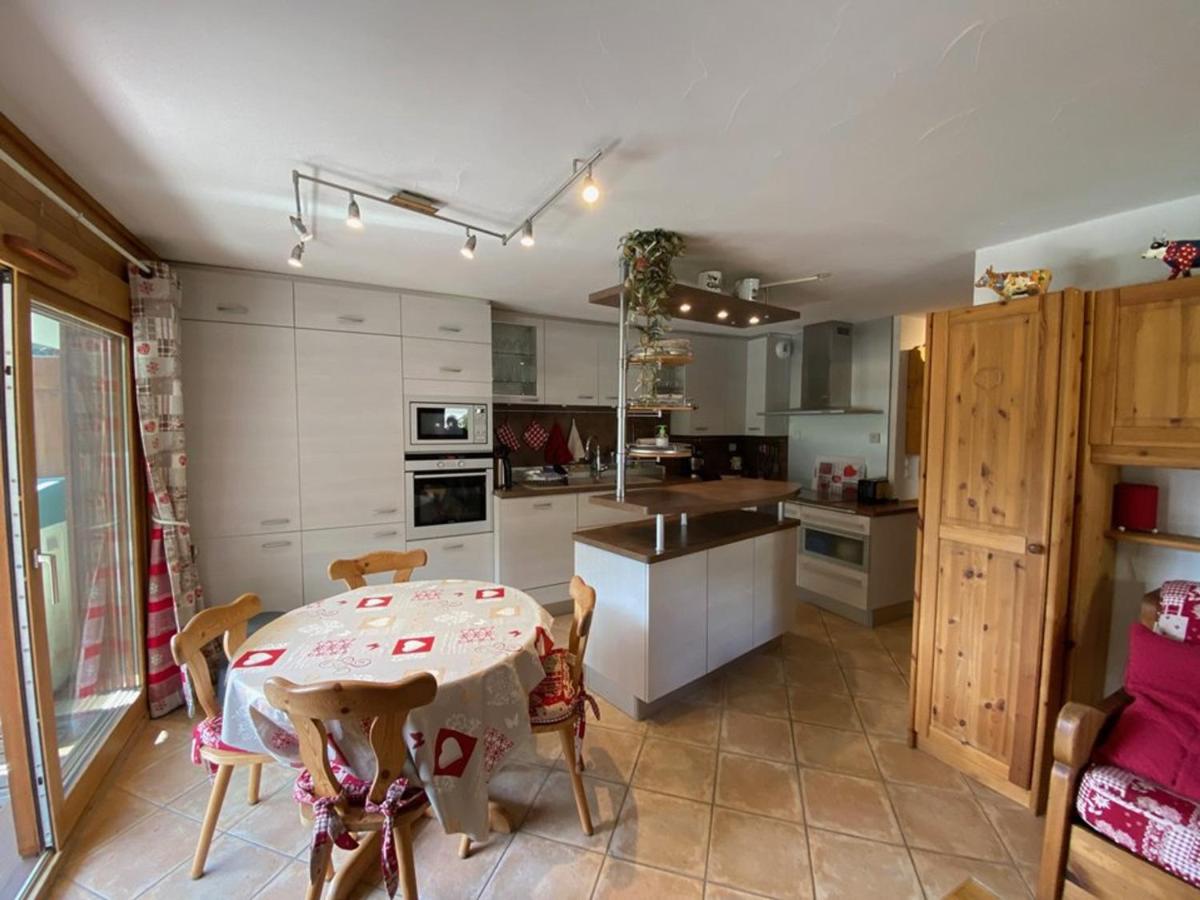 Appartement 6 pers. avec piscine chauffée, grande terrasse, parking, Crest-Voland - FR-1-733-139 - B&B Crest-Voland
