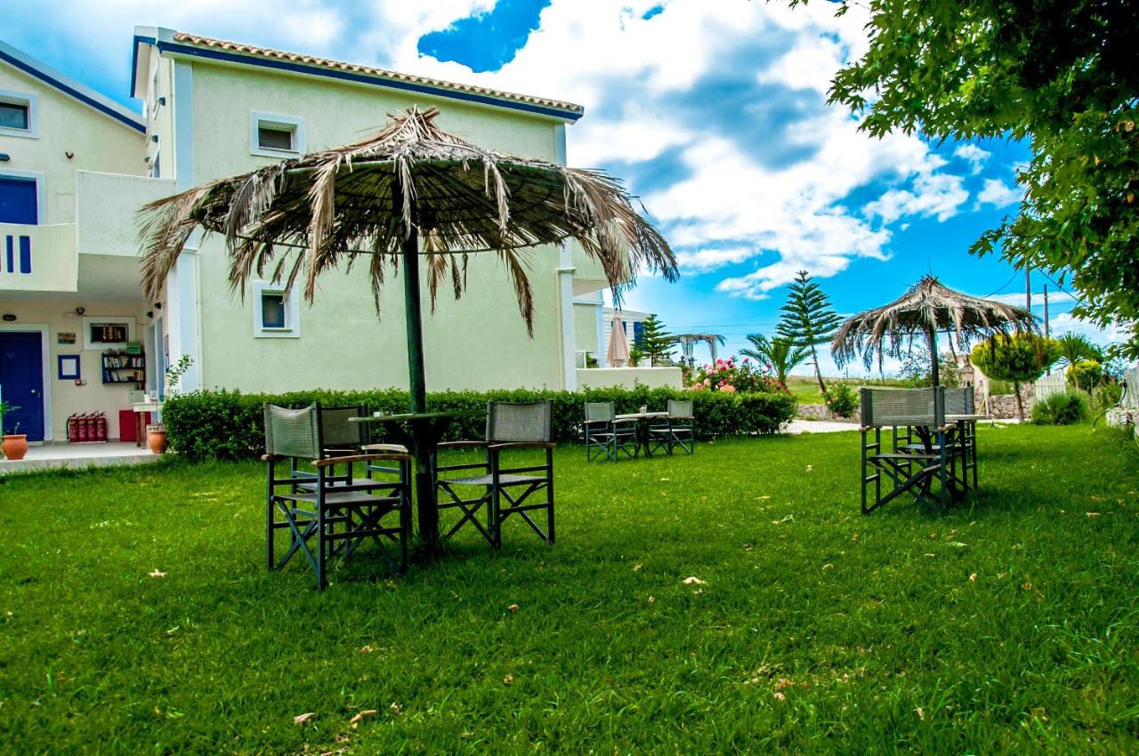 Dreams Apartments - Katelios,Santa Barbara beach - B&B