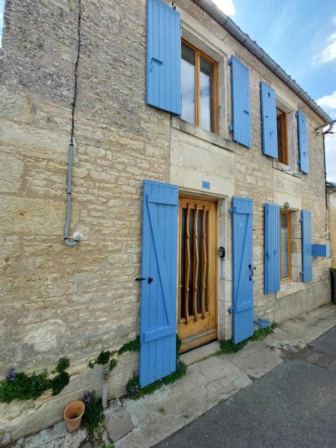 Maison plein centre COULON MARAIS POITEVIN - B&B Coulon