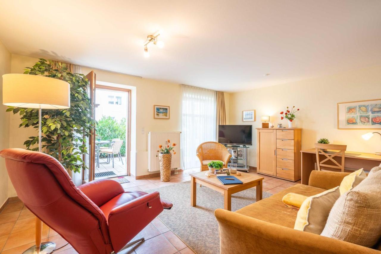 One-Bedroom Apartment with Terrace