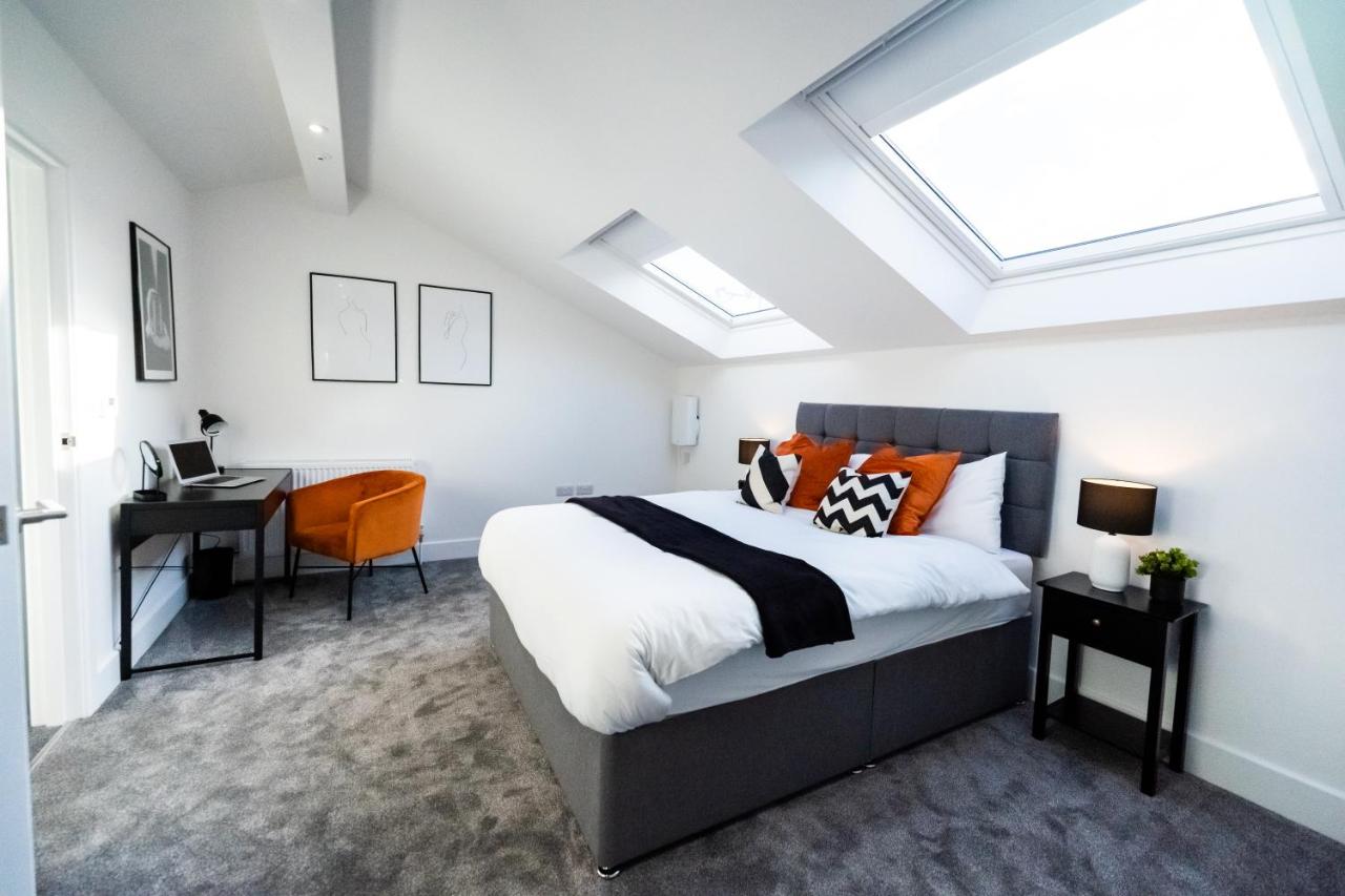 B&B Cambridge - Hosta Group - Prestige 1 Bed Apartment - The Orange - Bed and Breakfast Cambridge